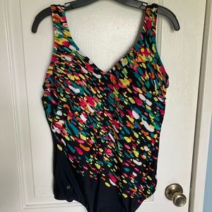 Nwot swimsuit